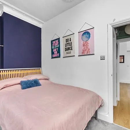 Flat In Brighton & Hove With Own Bathroom Exterior photo