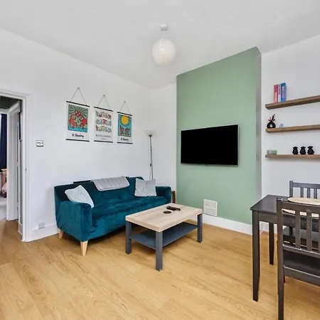 Flat In Brighton & Hove With Own Bathroom Exterior photo