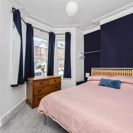 Flat In Brighton & Hove With Own Bathroom Exterior photo