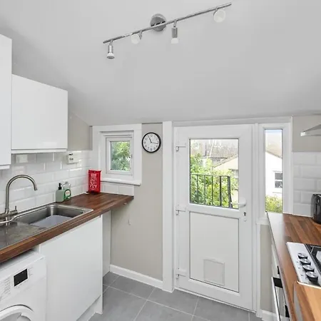 Flat In Brighton & Hove With Own Bathroom Exterior photo