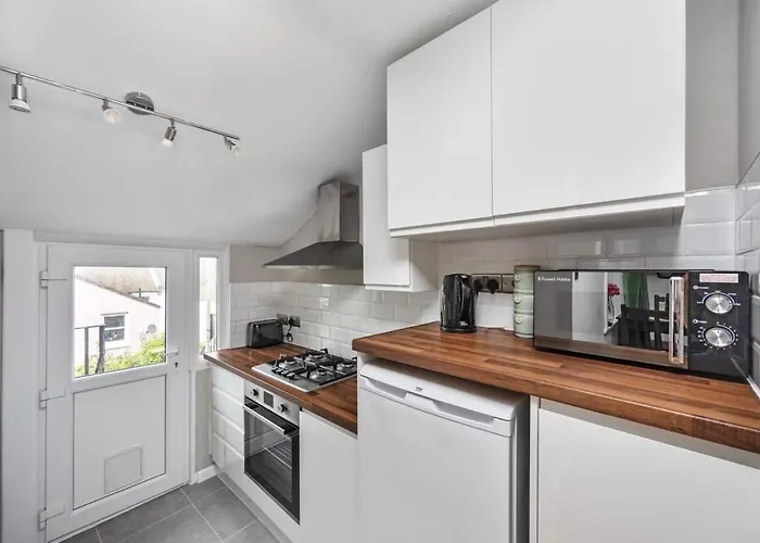 Flat In Brighton & Hove With Own Bathroom