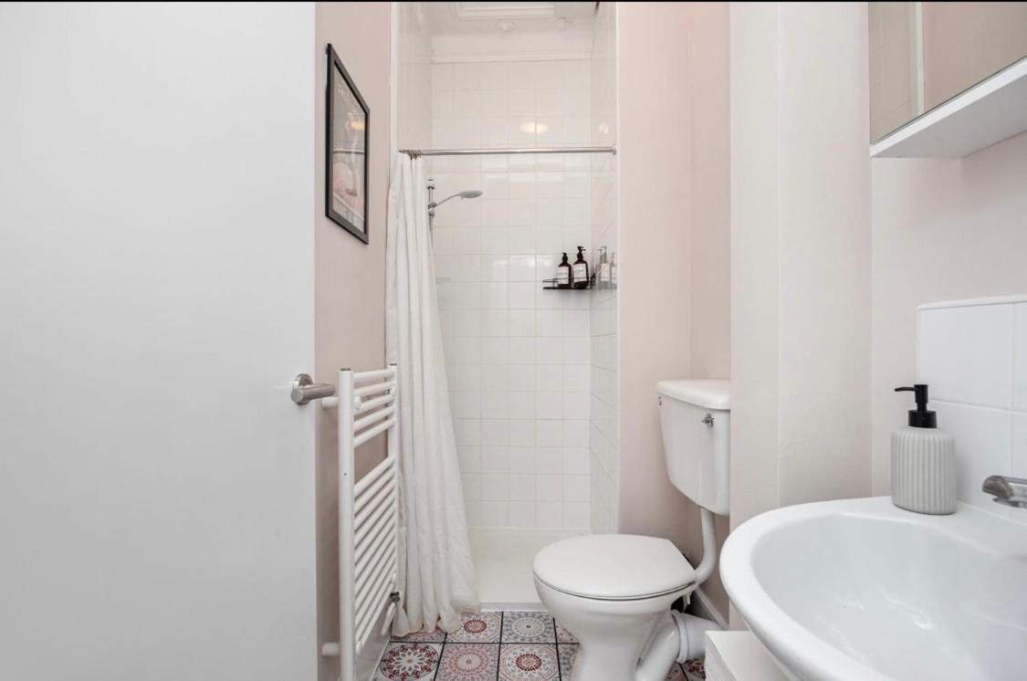 Flat In & With Own Bathroom Brighton